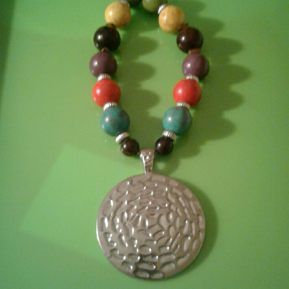 Vintage BoHo Necklace Wooden Beads hammered silver